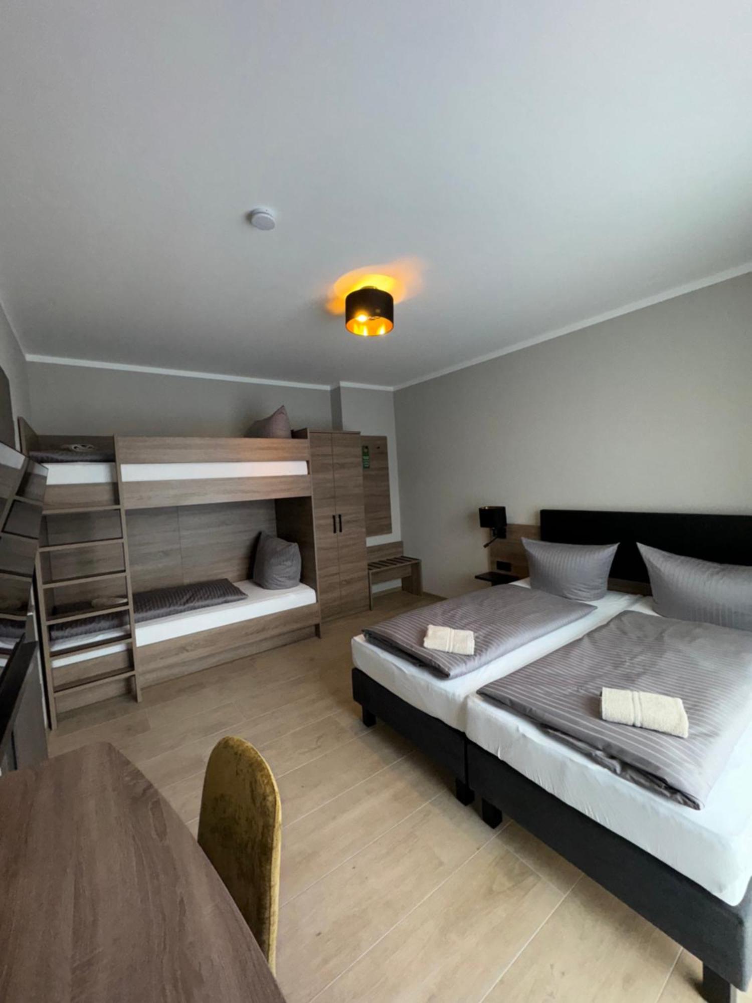 Pension Meeresluft Rostock Esterno foto